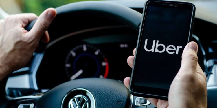 Nova atividade remunerada está tirando motoristas do Uber